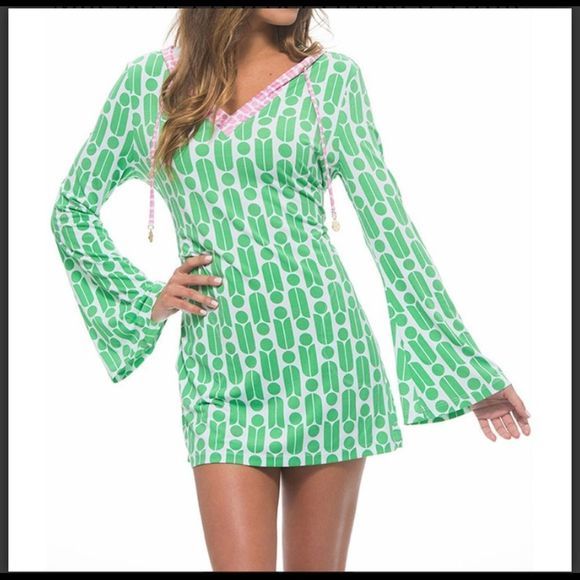 Macbeth Collection by  Margaret Josephs Other - Macbeth Collection Prep Set Hooded Tunic Cover Up‎